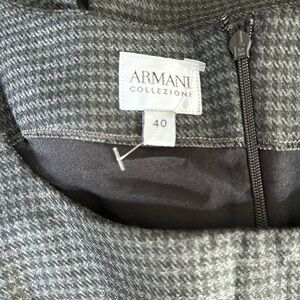 Armani collezioni dress classic timeless size 40 dress fits like a 6/8